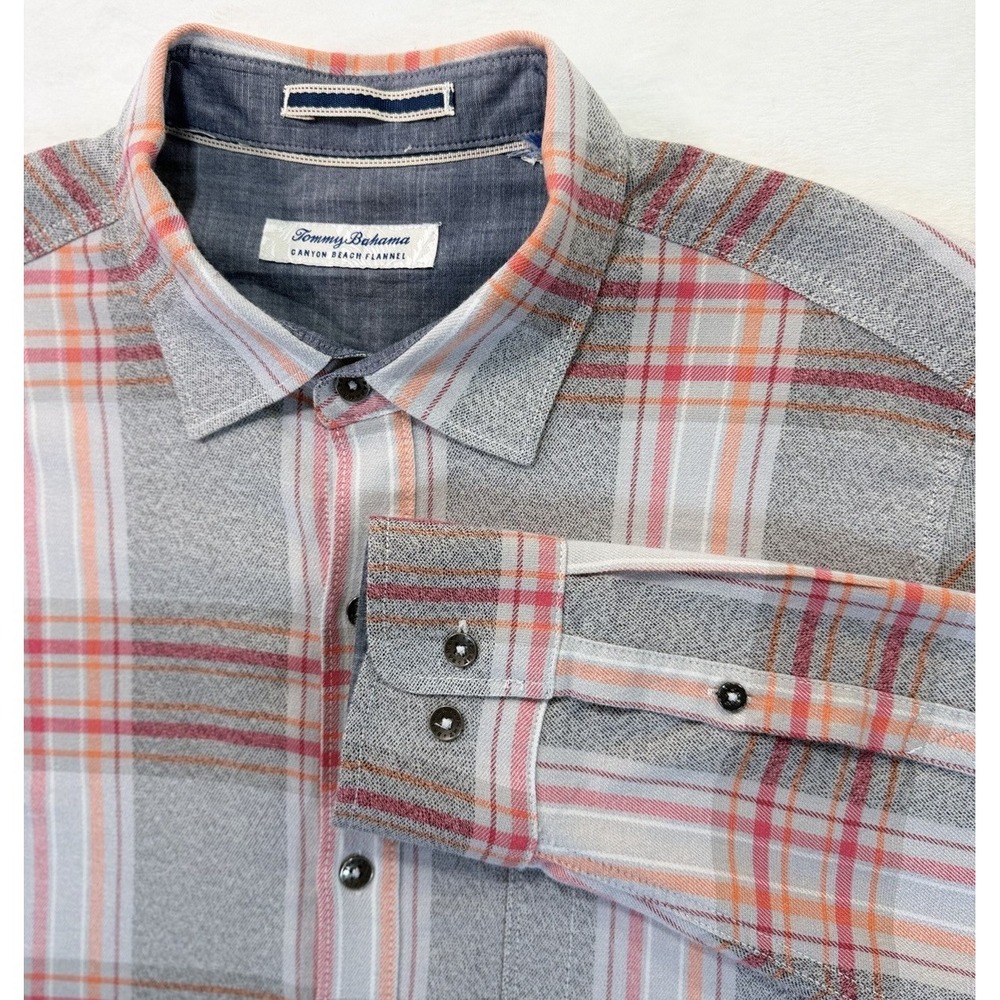 Tommy Bahama Canyon Beach Flannel Men's M Shirt Gray Plaid L/S Coastal Flip Cuff